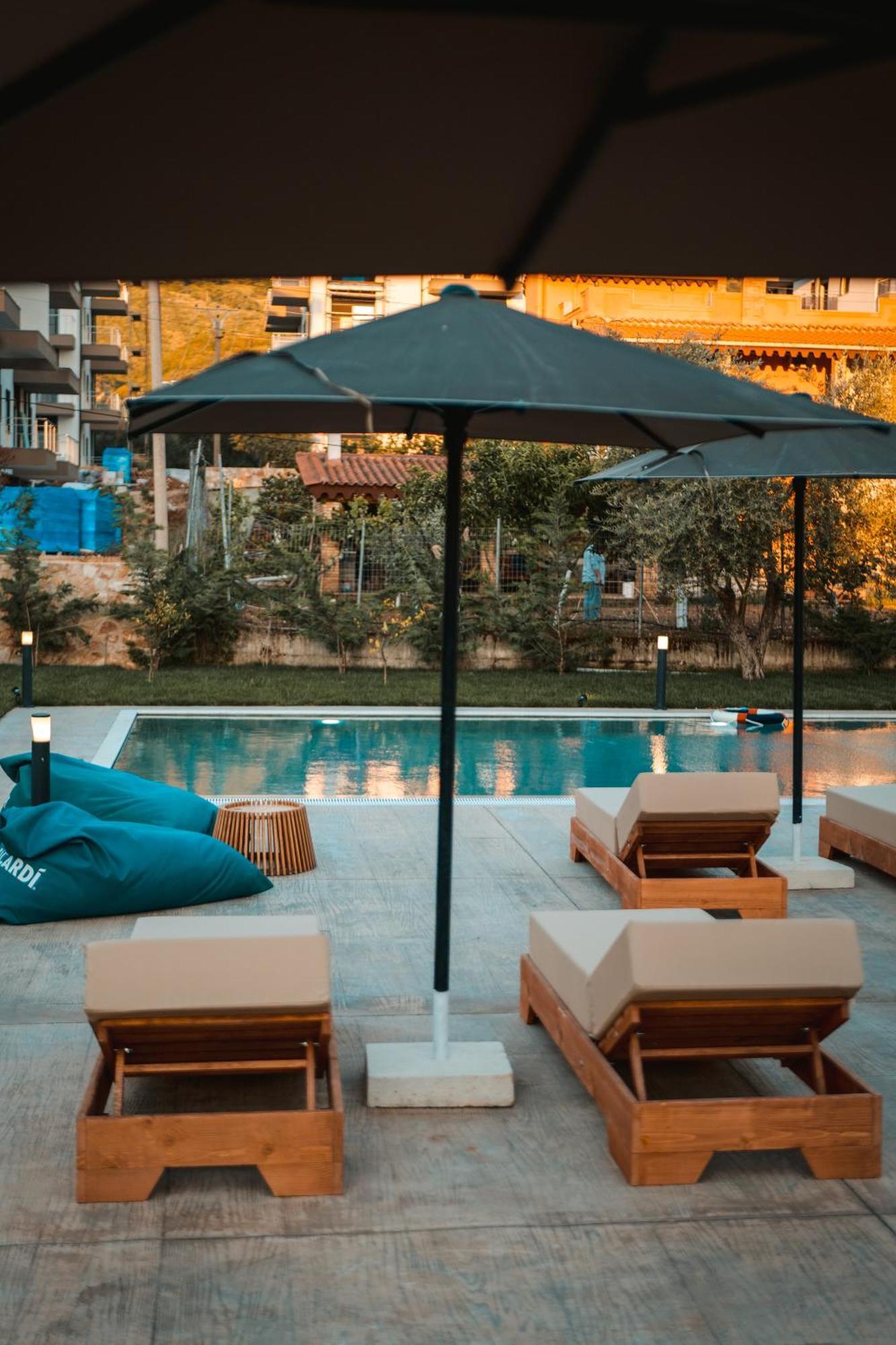 The Blue Wave Hotel Хімара Екстер'єр фото